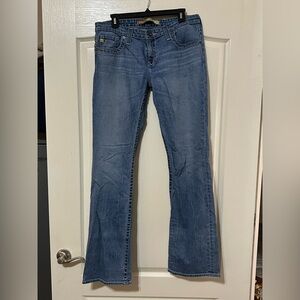 Big Star Remy low rise bootcut size 32L.